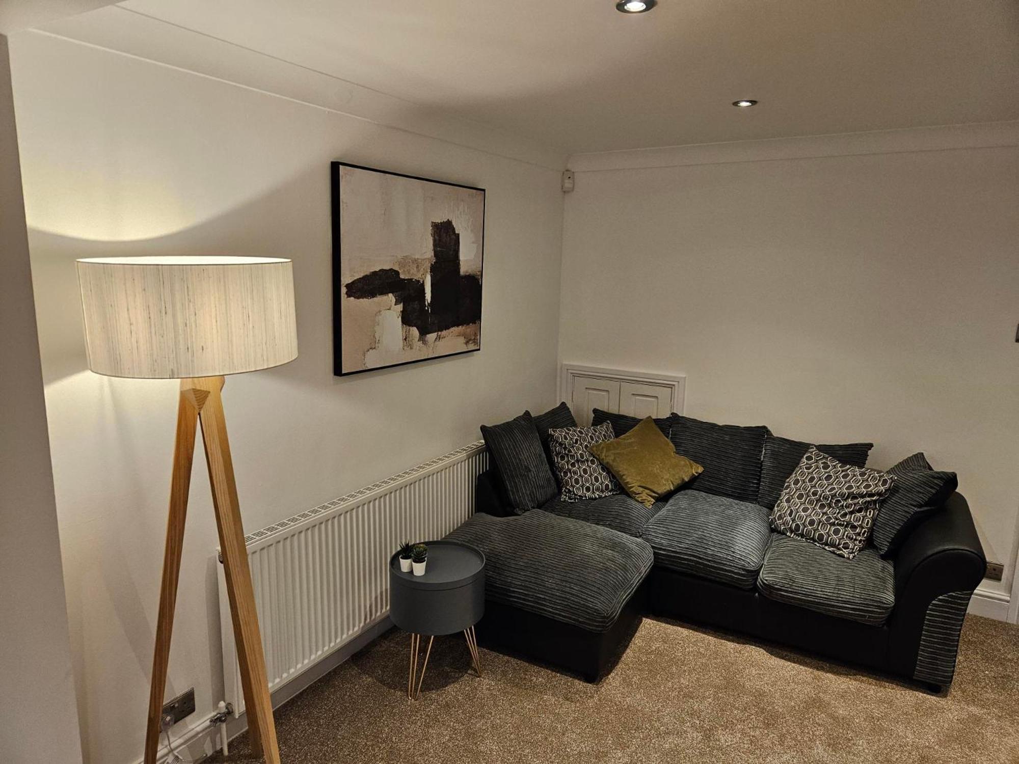3 Severn Close Contractor In Near Rutland Water * Oakham