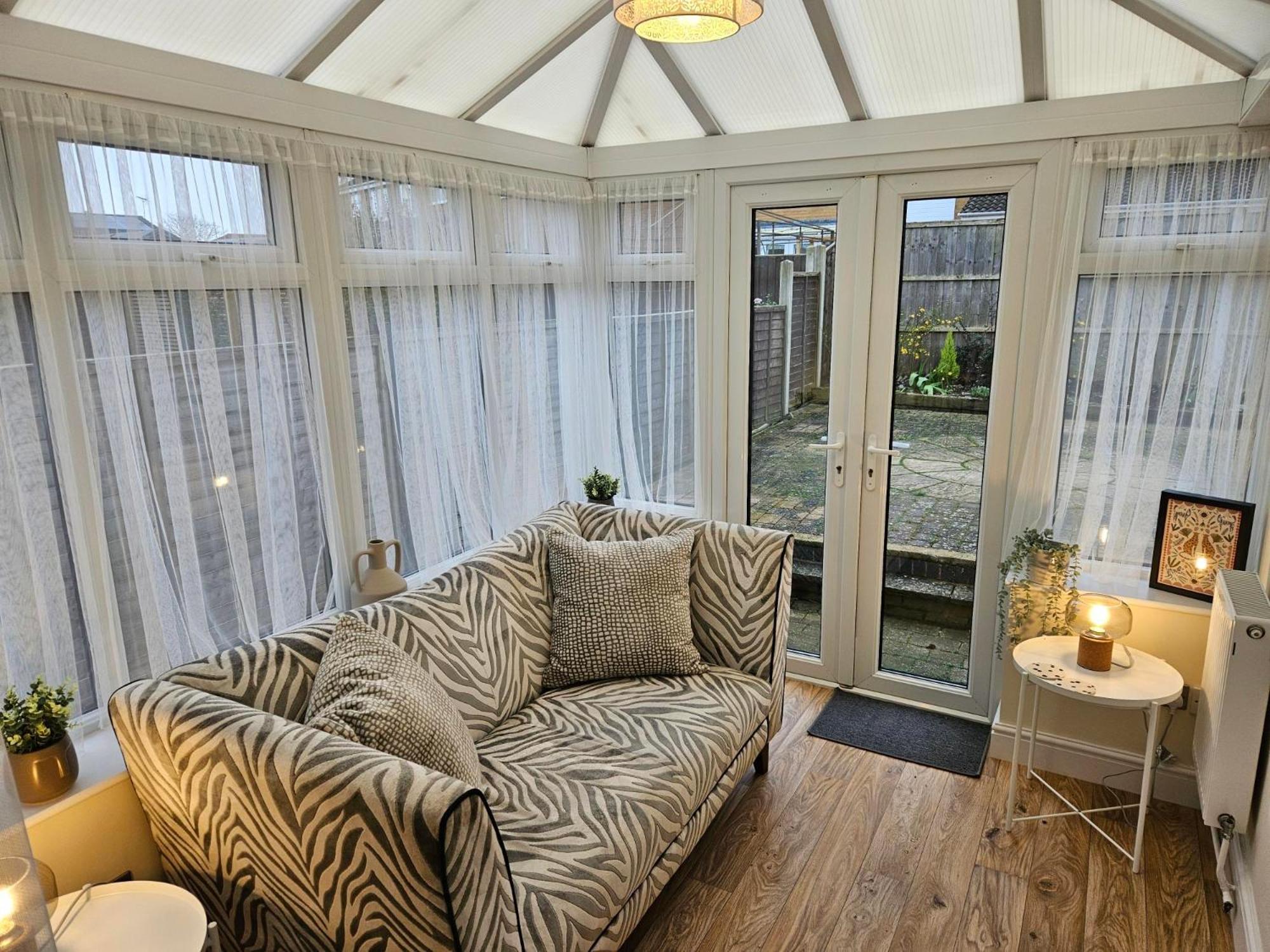 3 Severn Close Contractor In Near Rutland Water